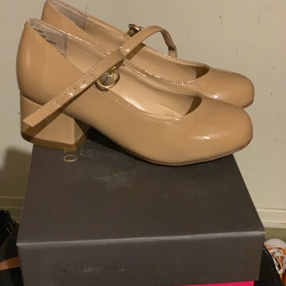 Vince Camuto Kid Heels